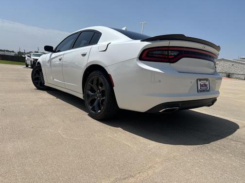 White Knuckle Clearcoat 2020 Dodge Charger SXT