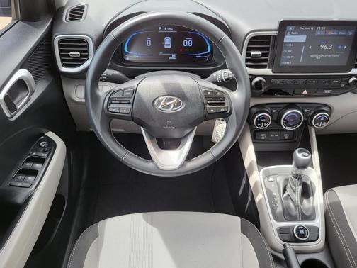 2023 Hyundai VENUE SEL