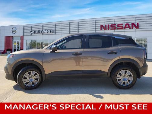 2025 Nissan Kicks S