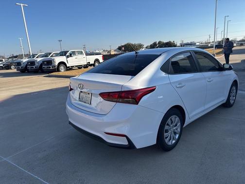 2019 Hyundai Accent SE