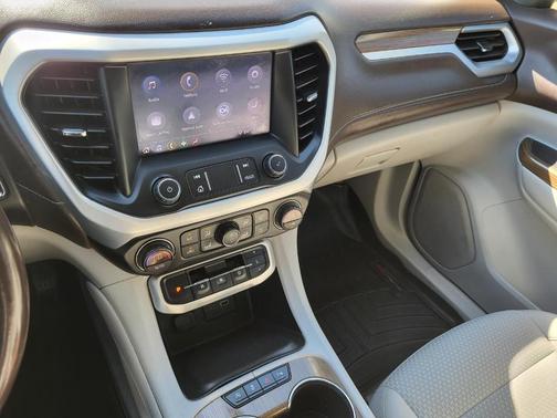 2020 GMC Acadia SLE