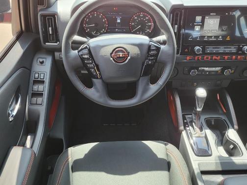2025 Nissan Frontier PRO-X