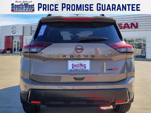 2025 Nissan Rogue Rock Creek