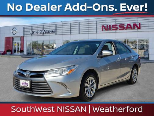 Celestial Silver Metallic 2017 Toyota Camry LE