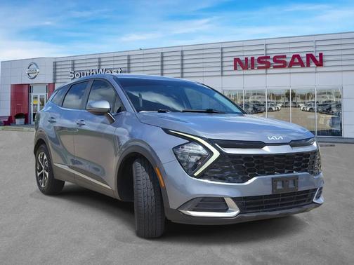 Everlasting Silver 2023 Kia Sportage EX