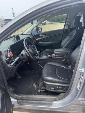 Everlasting Silver 2023 Kia Sportage EX