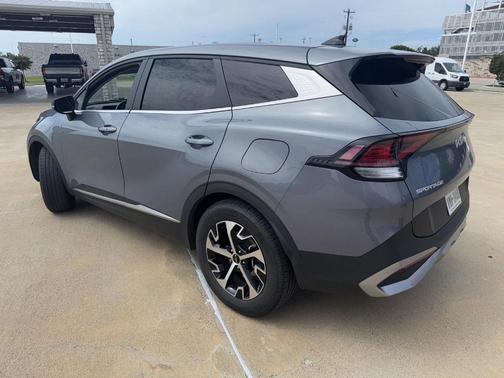 Everlasting Silver 2023 Kia Sportage EX