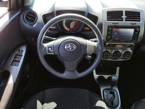 2014 Scion xD Base
