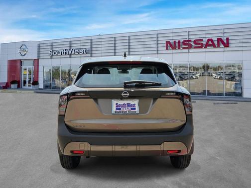 Canyon Bronze Metallic 2027 Nissan Kicks S