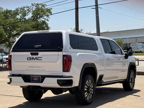 White Frost Tri-Coat 2024 GMC Sierra 2500 Denali Ultimate