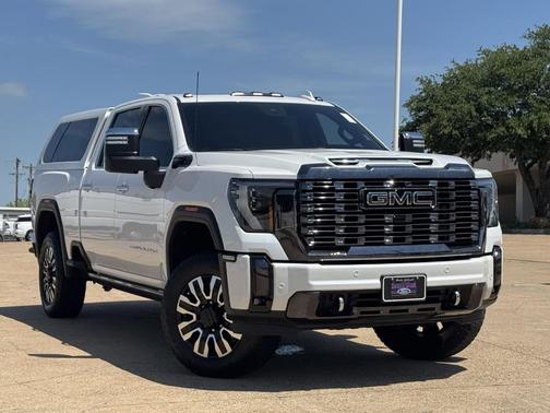 White Frost Tri-Coat 2024 GMC Sierra 2500 Denali Ultimate