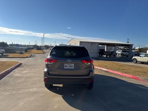 2017 Toyota Highlander XLE