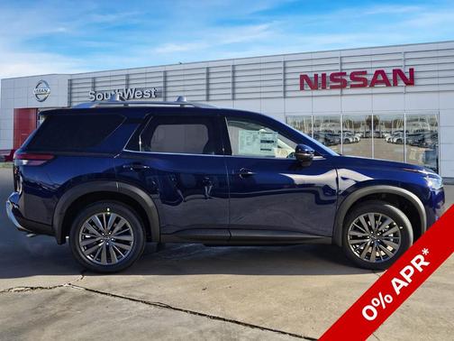 2025 Nissan Pathfinder SL