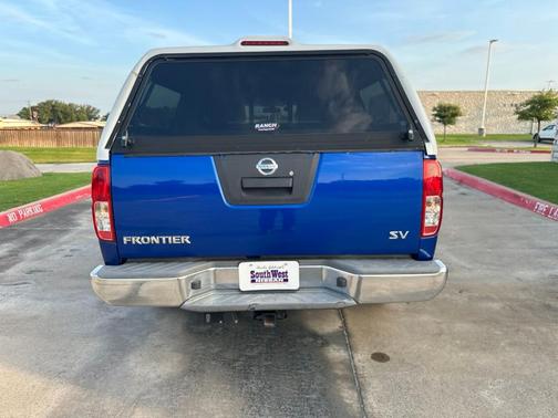 Metallic Blue 2015 Nissan Frontier SV