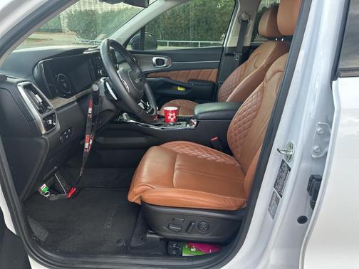 Glacial White Pearl 2022 Kia Sorento SX Prestige