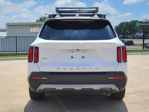 Glacial White Pearl 2022 Kia Sorento SX Prestige
