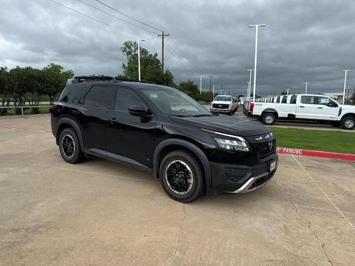 2023 Nissan Pathfinder Rock Creek