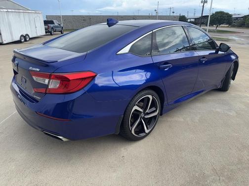 Still Night Pearl 2020 Honda Accord Sport 1.5T