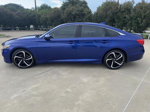 Still Night Pearl 2020 Honda Accord Sport 1.5T