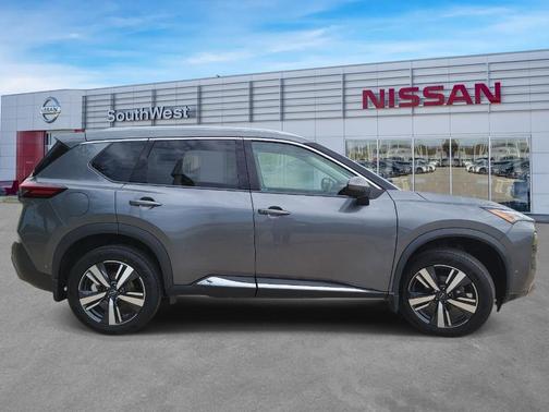 Gun Metallic 2022 Nissan Rogue SL