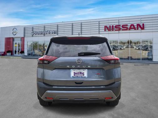 Gun Metallic 2022 Nissan Rogue SL