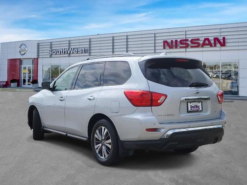 Brilliant Silver Metallic 2020 Nissan Pathfinder SL