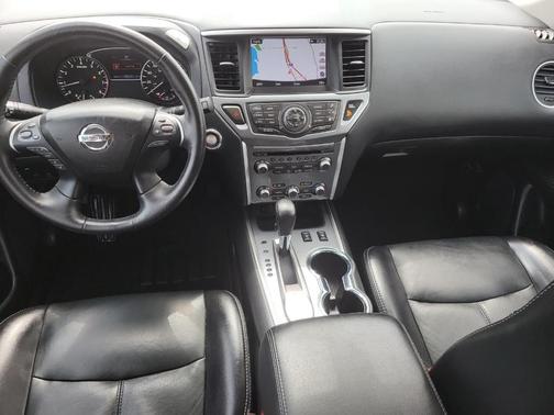 Brilliant Silver Metallic 2020 Nissan Pathfinder SL