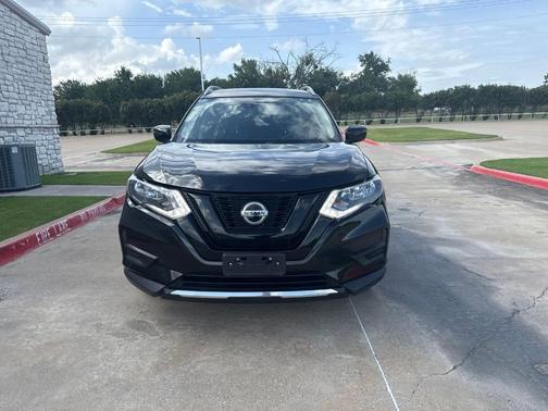 Magnetic Black 2019 Nissan Rogue SV