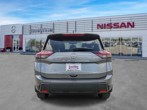 Gun Metallic 2027 Nissan Rogue S