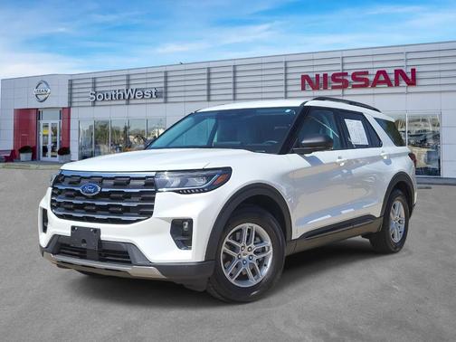 White Metallic 2026 Ford Explorer Active