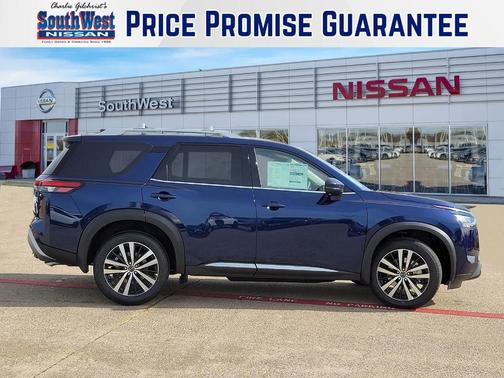 2025 Nissan Pathfinder Platinum