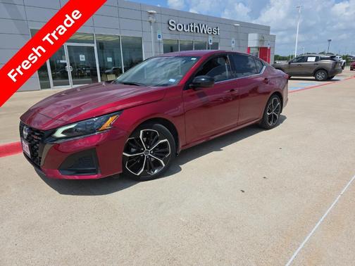 2023 Nissan Altima 2.5 SR