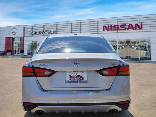 2022 Nissan Altima 2.5 SL