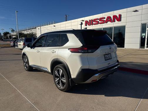 2021 Nissan Rogue Platinum