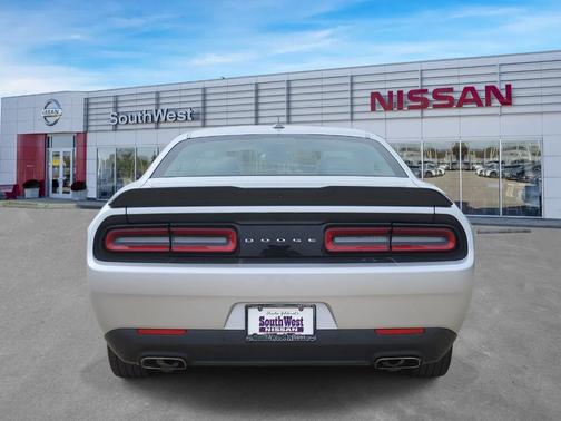 Triple Nickel Clearcoat 2023 Dodge Challenger SXT