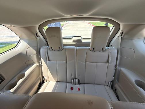 Cayenne 2015 Nissan Pathfinder SL