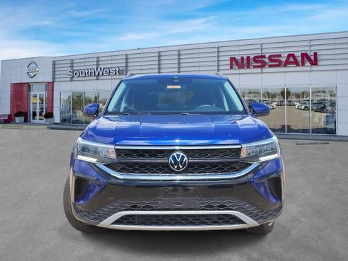 Blue Dusk 2024 Volkswagen Taos 1.5T SE
