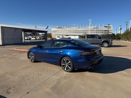 2022 Nissan Maxima SV