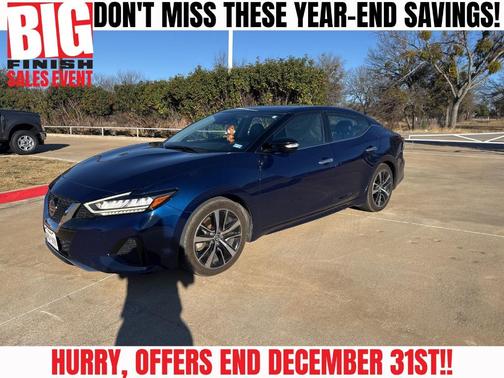 2022 Nissan Maxima SV