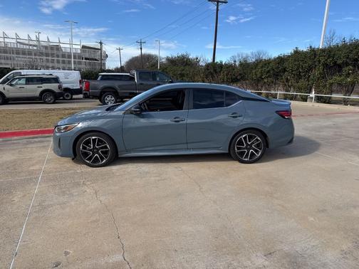 2025 Nissan Sentra SR