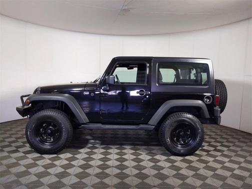 Photo 2 of 28 of 2013 Jeep Wrangler Sport