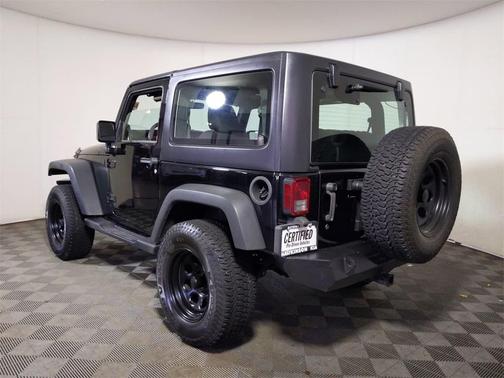 Photo 3 of 28 of 2013 Jeep Wrangler Sport