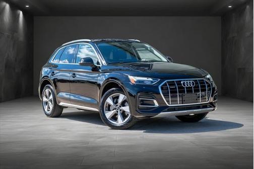2023 Audi Q5 40 Premium