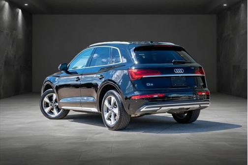 2023 Audi Q5 40 Premium