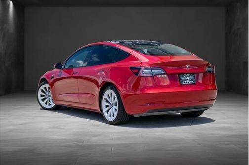 2022 Tesla Model 3 Standard Range