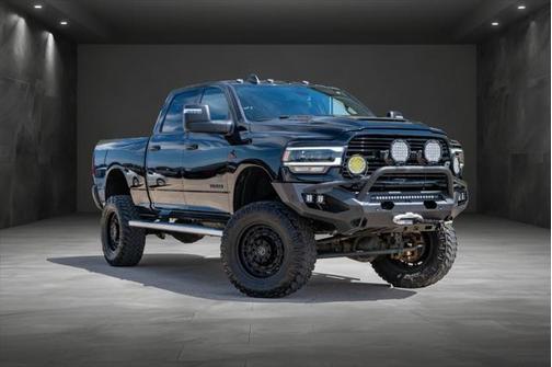 2024 RAM 3500 Laramie Crew Cab 4x4 6'4' Box