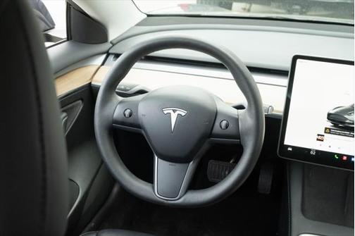 2022 Tesla Model 3 Standard Range