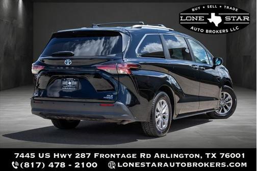 2022 Toyota Sienna XLE 7 Passenger