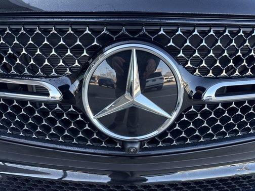 2026 Mercedes-Benz GLC 300 Base