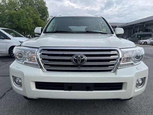 2014 Toyota Land Cruiser V8